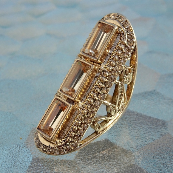 Big Gold Geometric Half Finger Ring Size 7 - Picture 6 of 7